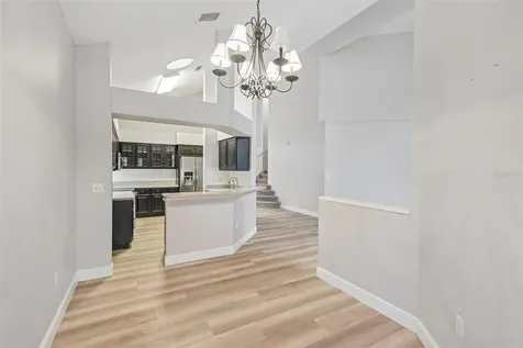 586 Kingsmill Court Oldsmar FL 34677