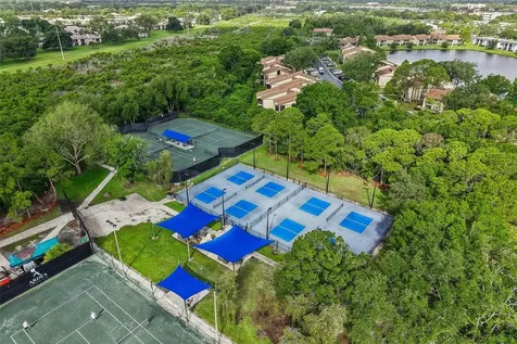 586 Kingsmill Court Oldsmar FL 34677
