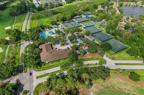 586 Kingsmill Court Oldsmar FL 34677
