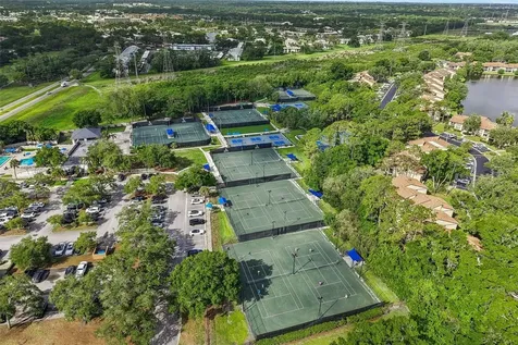 586 Kingsmill Court Oldsmar FL 34677