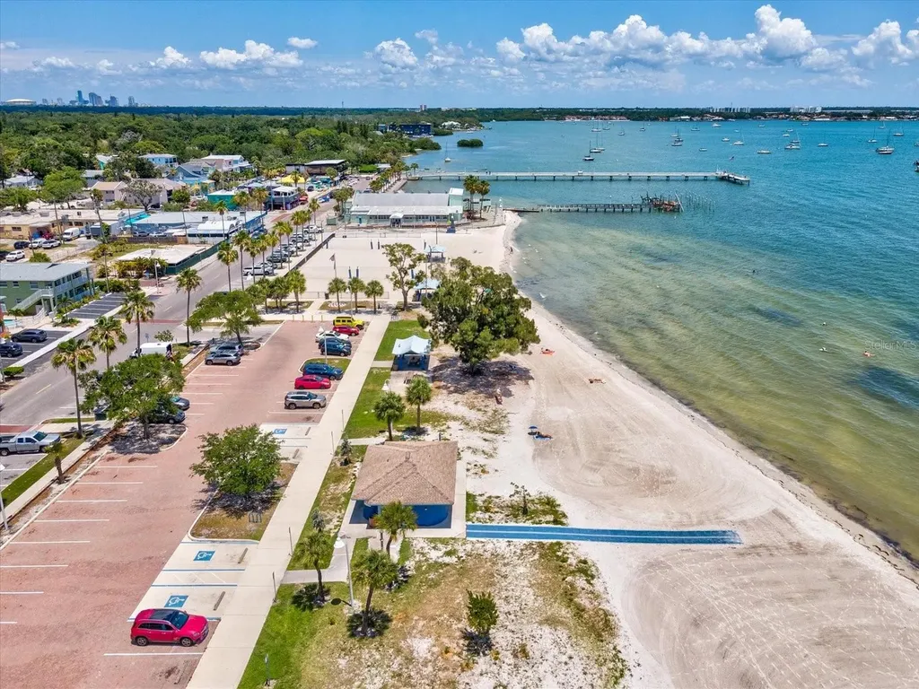 5015 15th Avenue S Gulfport FL 33707