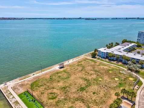 5015 15th Avenue S Gulfport FL 33707