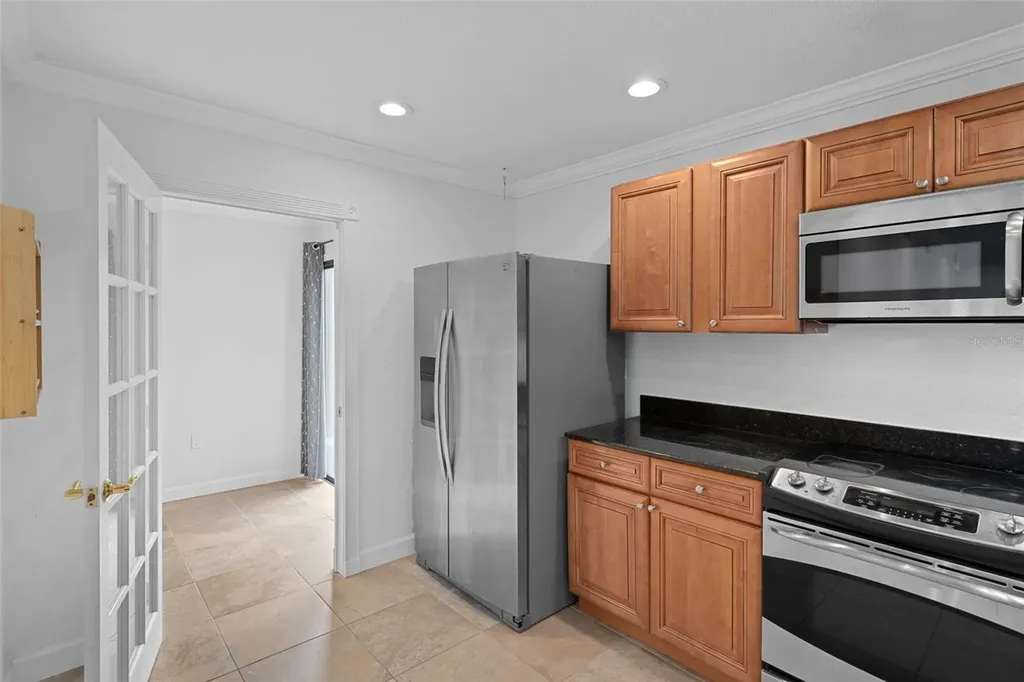 2220 Bahia Vista Street Sarasota FL 34239