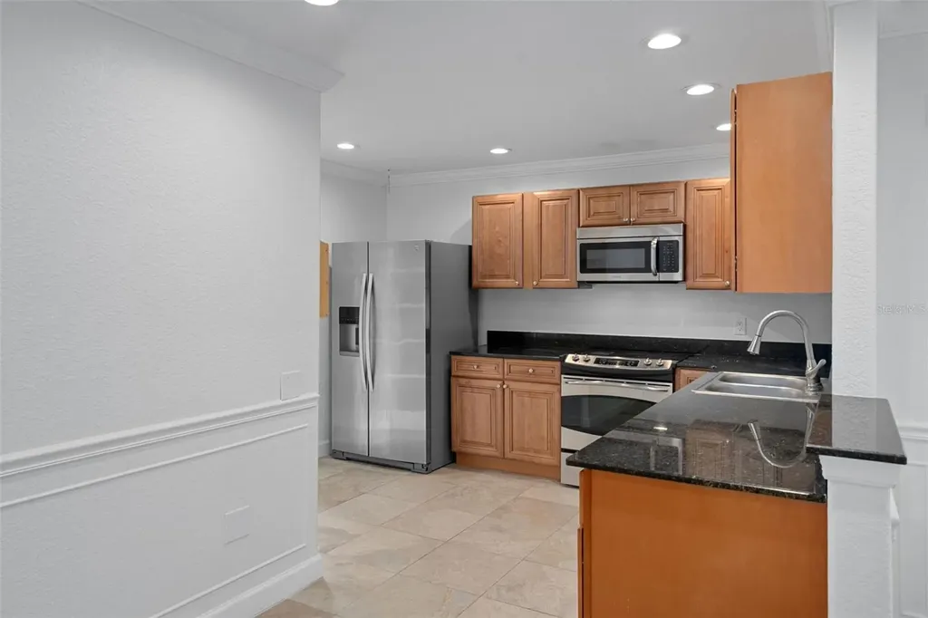 2220 Bahia Vista Street Sarasota FL 34239