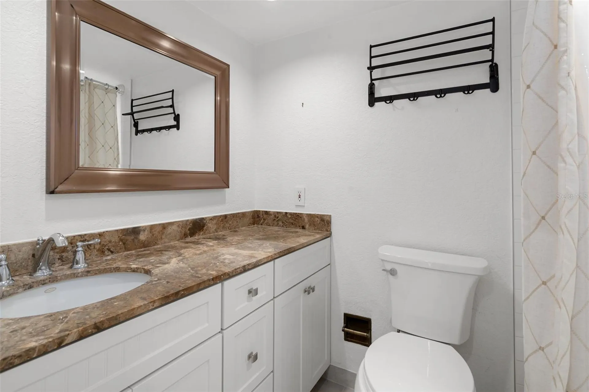 2220 Bahia Vista Street Sarasota FL 34239