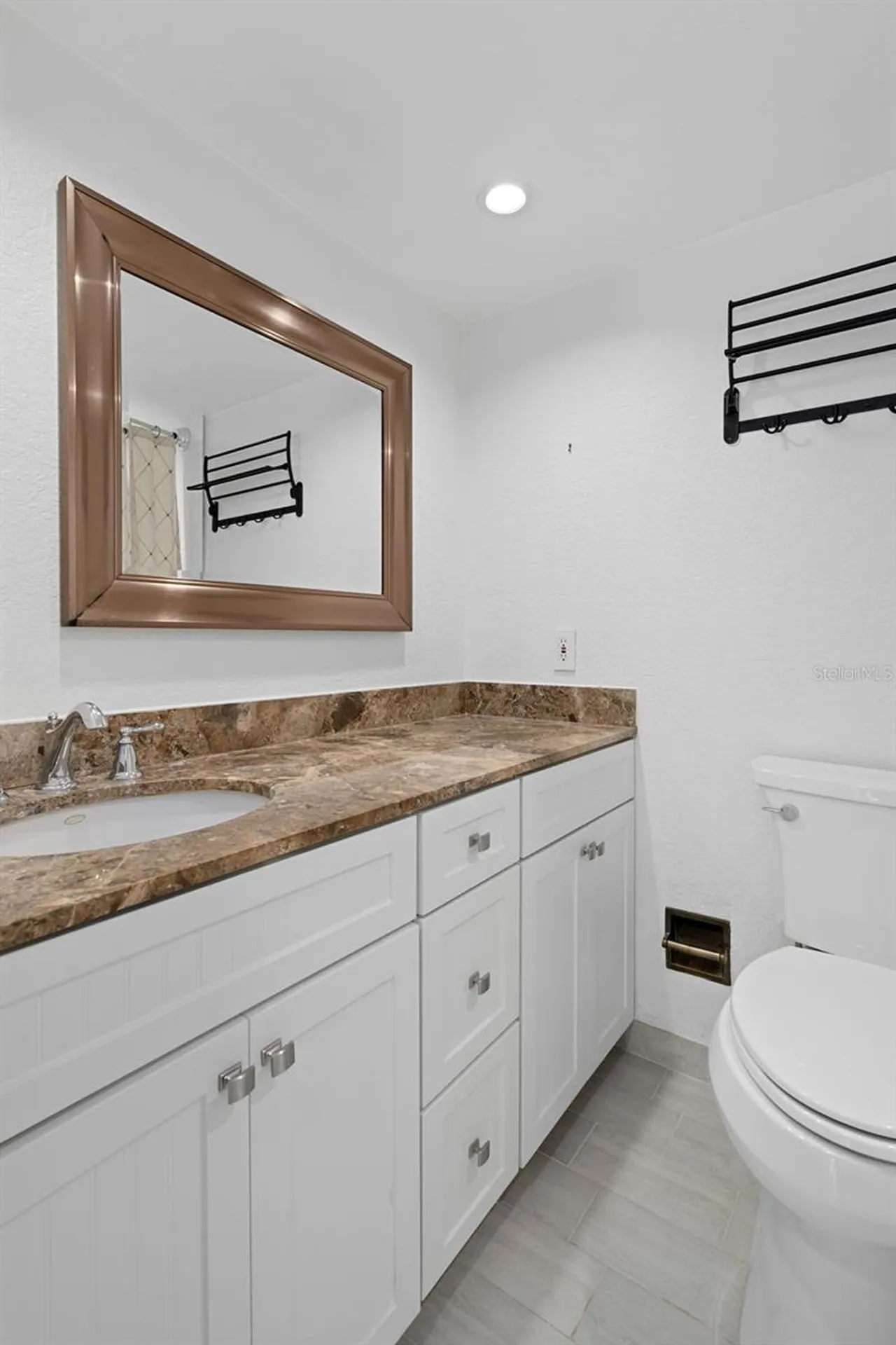 2220 Bahia Vista Street Sarasota FL 34239