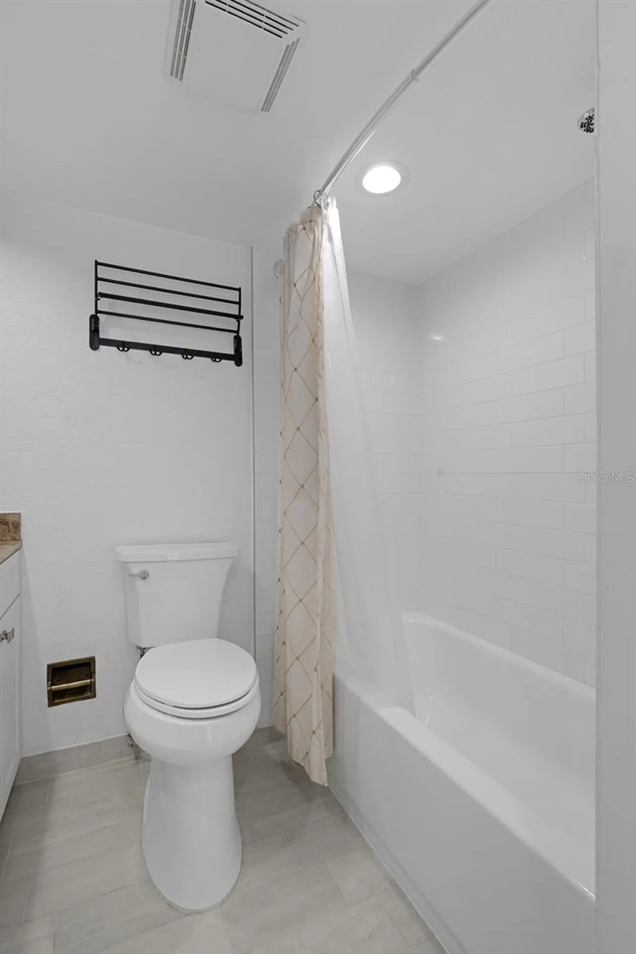 2220 Bahia Vista Street Sarasota FL 34239