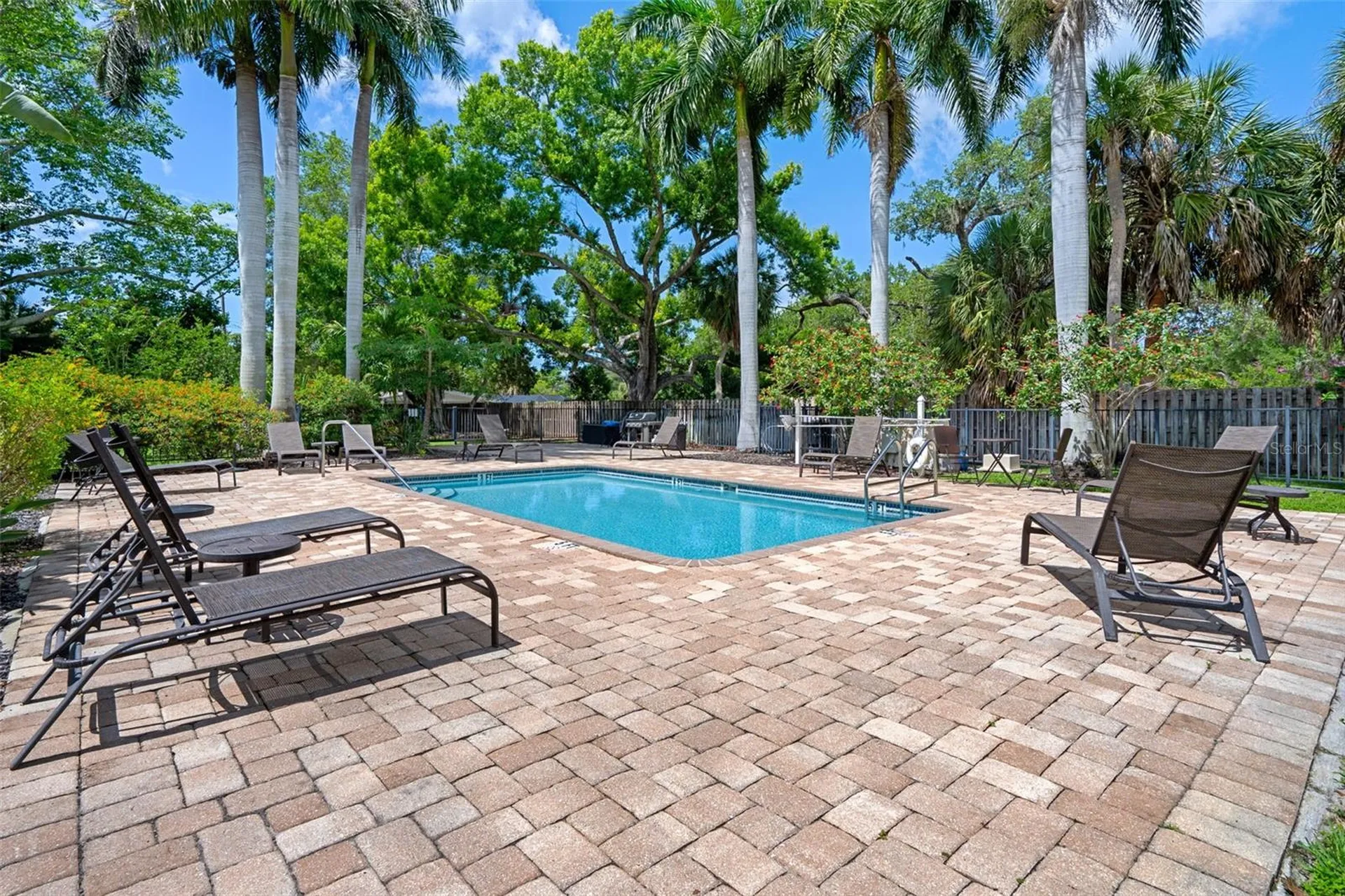 2220 Bahia Vista Street Sarasota FL 34239