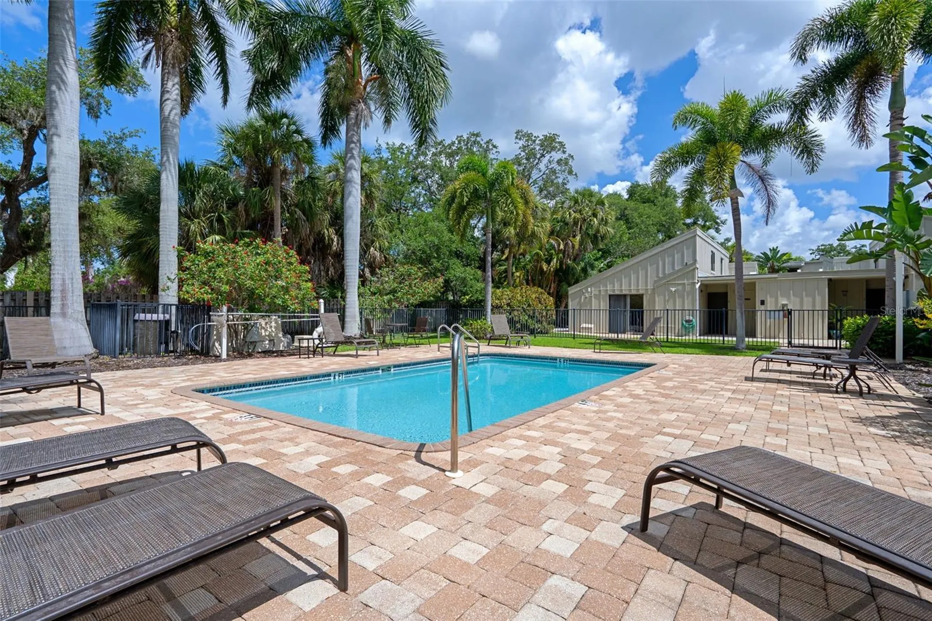 2220 Bahia Vista Street Sarasota FL 34239