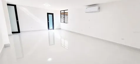 Urb Parkville Ave. Lopategui Guaynabo PR 00969