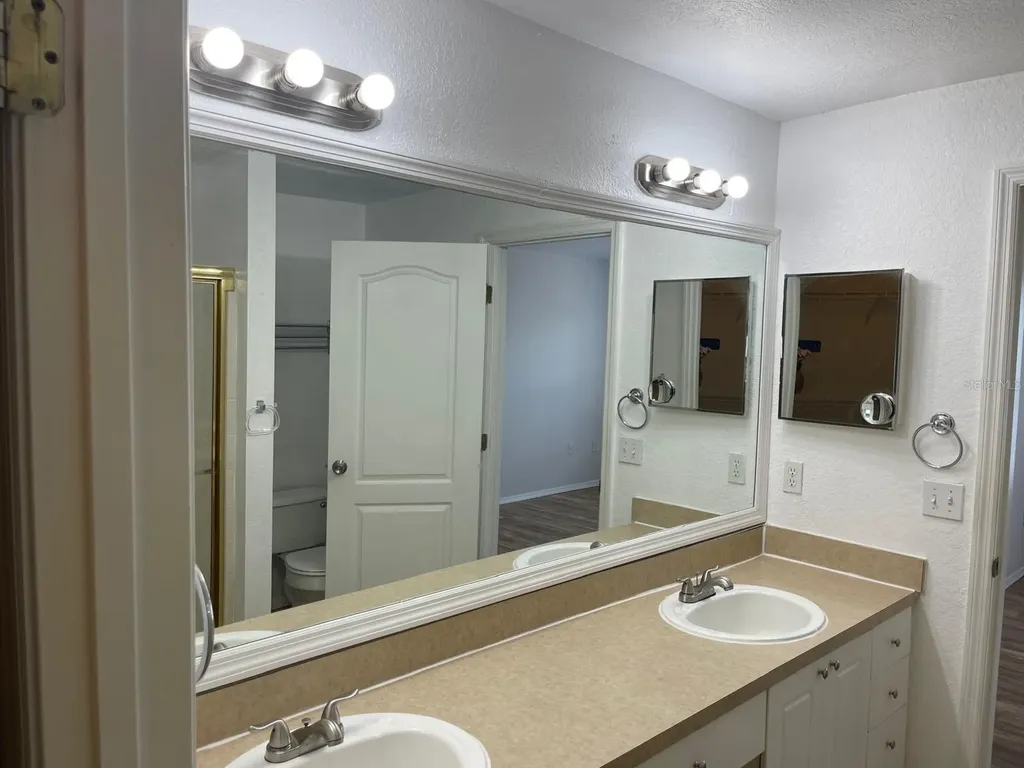 3313 S Kirkman Road Orlando FL 32811