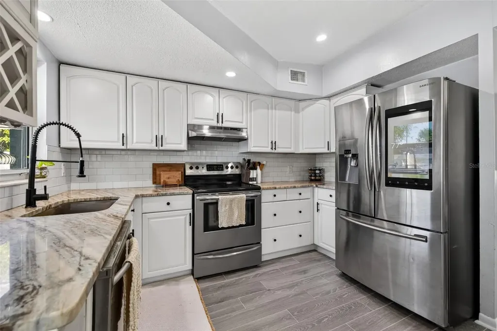 4750 39th Avenue N St Petersburg FL 33714