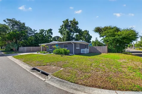 4750 39th Avenue N St Petersburg FL 33714