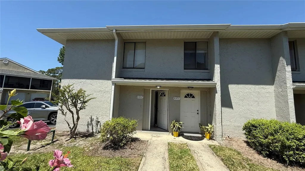 4323 Pinebark Avenue Orlando FL 32811