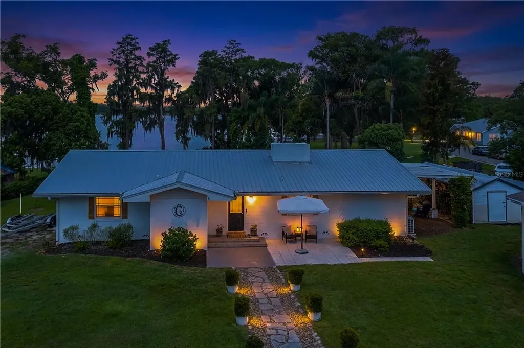 775 S Buena Vista Drive Lake Alfred FL 33850