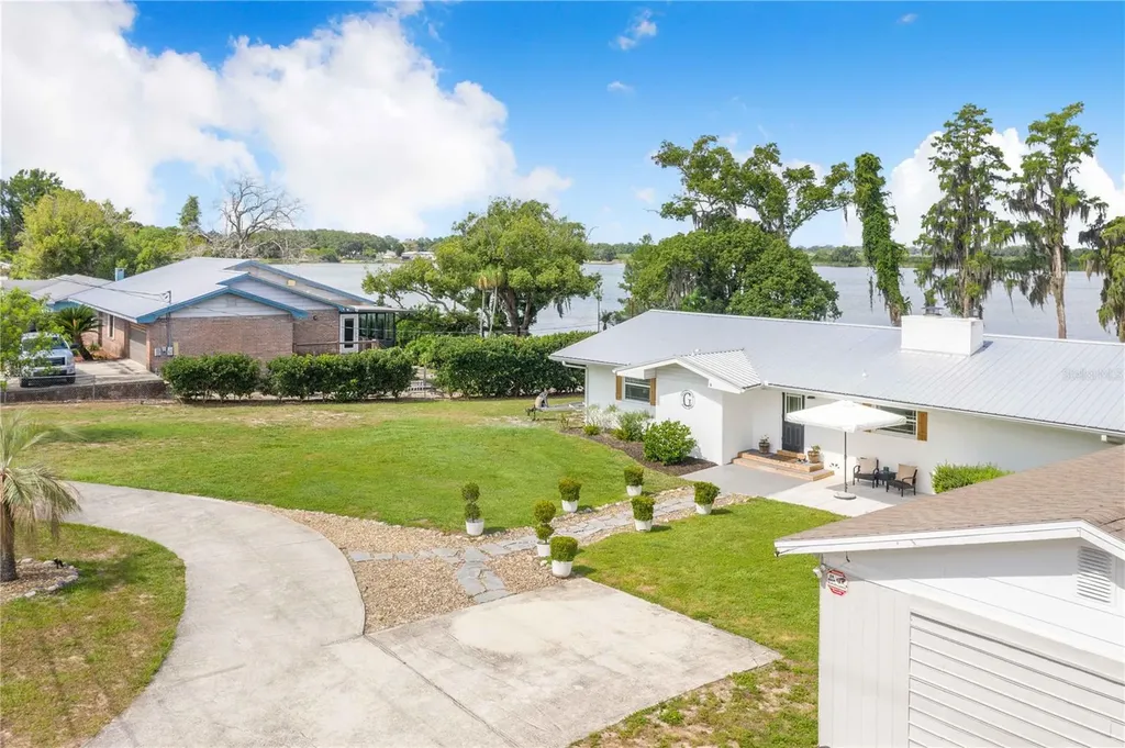 775 S Buena Vista Drive Lake Alfred FL 33850