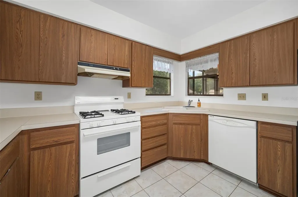 8496 NW 37th Terrace Gainesville FL 32653