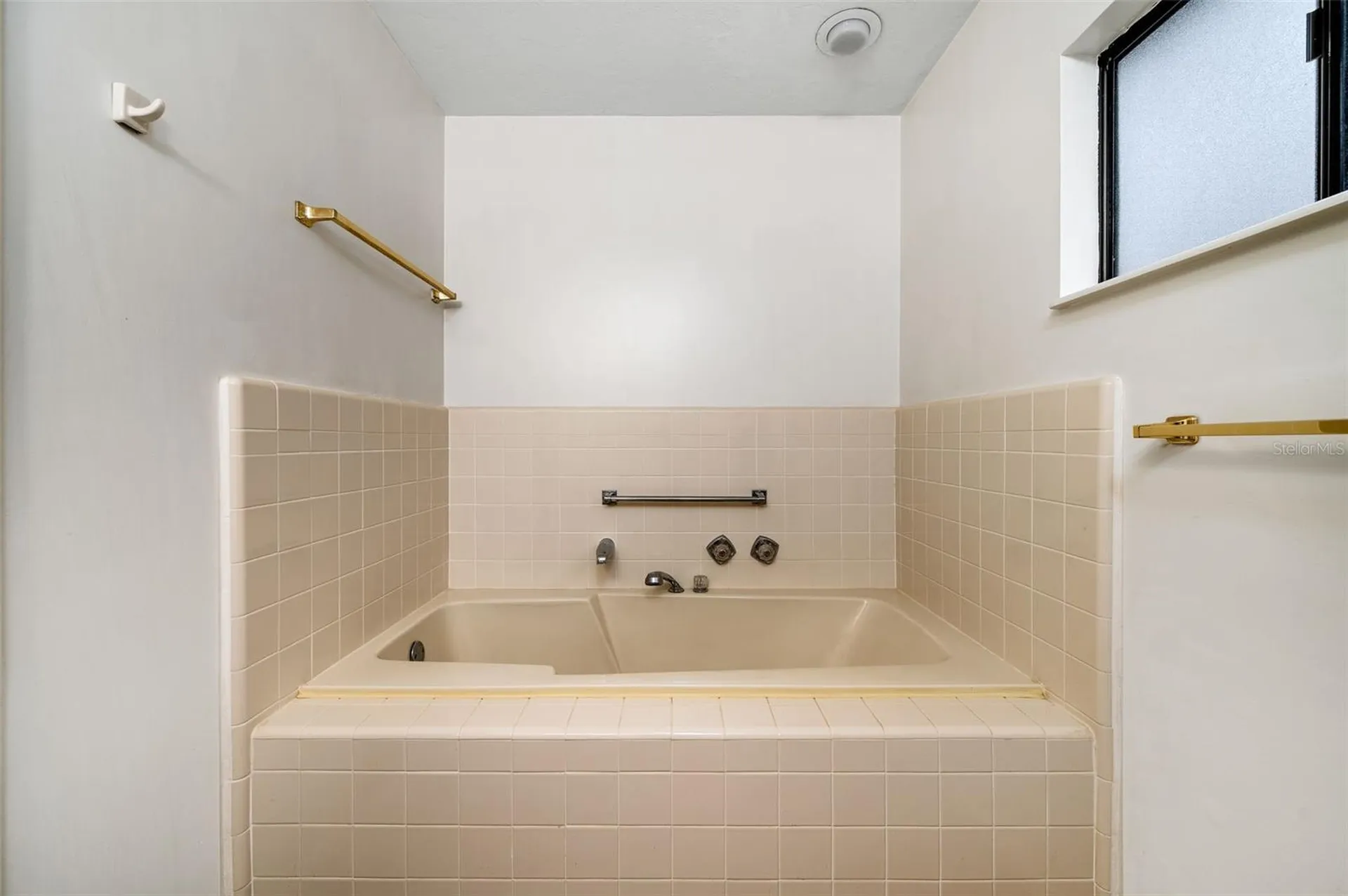 8496 NW 37th Terrace Gainesville FL 32653