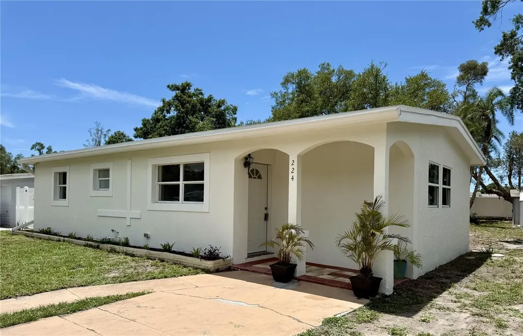 224 W Cornelius Circle Sarasota FL 34232