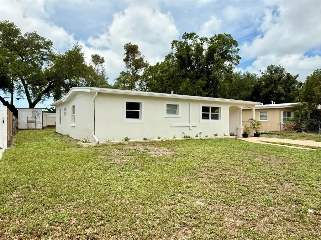 224 W Cornelius Circle Sarasota FL 34232