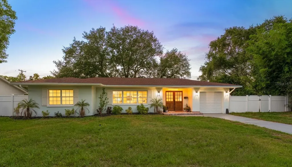1736 Golf View Drive Belleair FL 33756