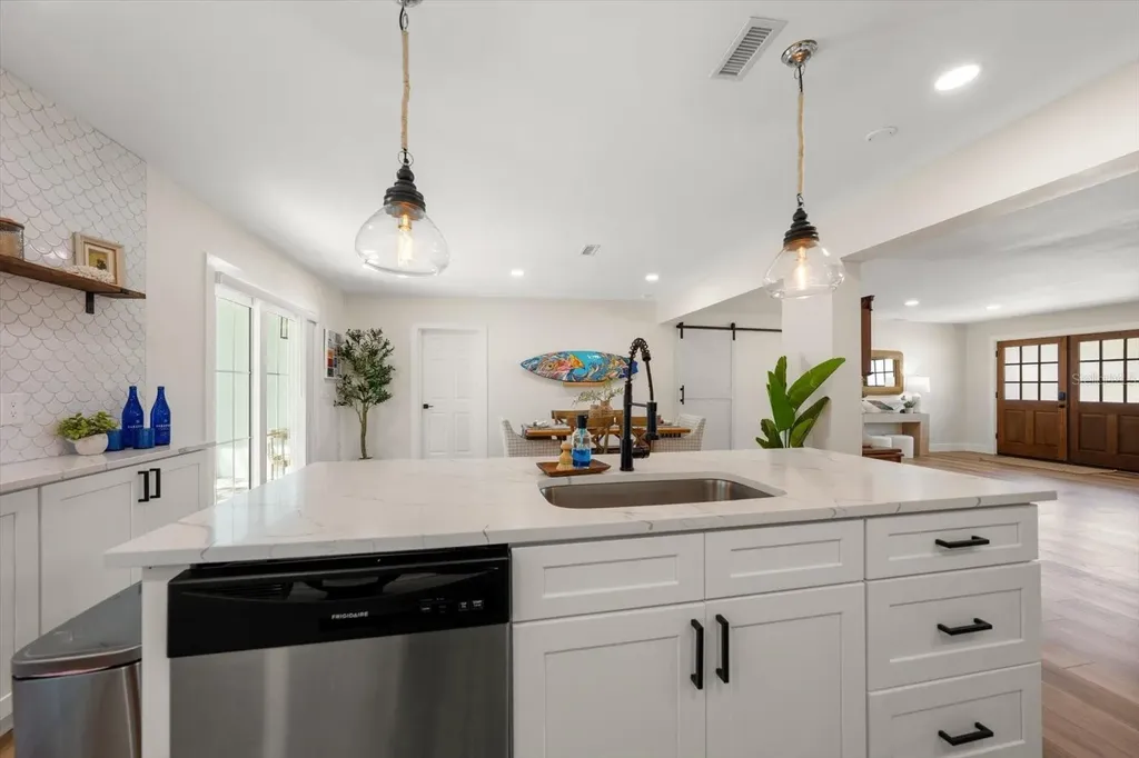 1736 Golf View Drive Belleair FL 33756