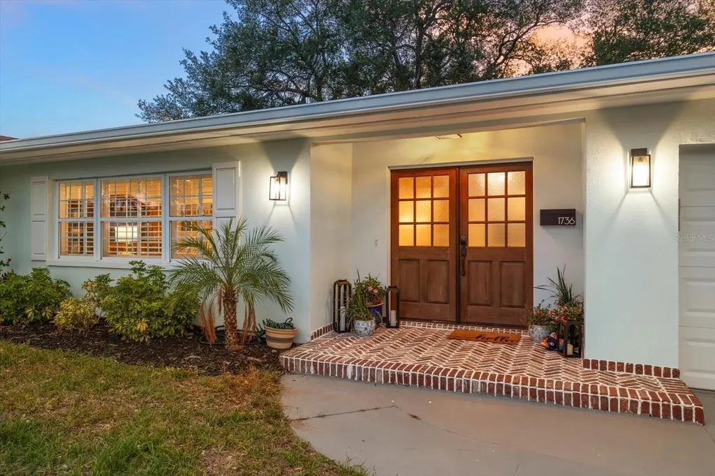 1736 Golf View Drive Belleair FL 33756