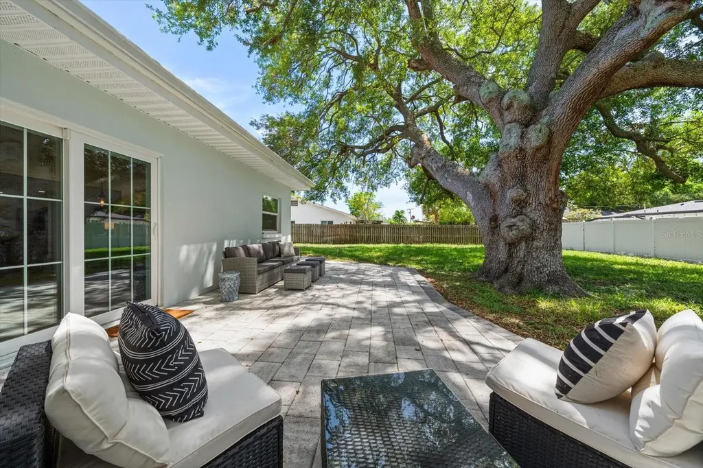 1736 Golf View Drive Belleair FL 33756