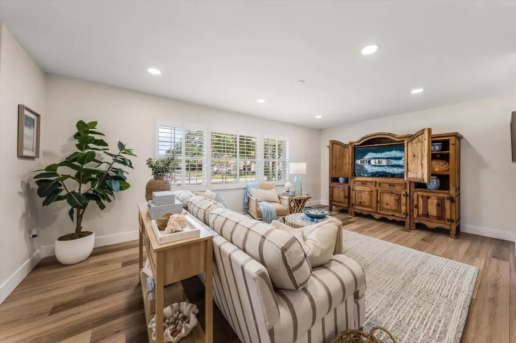 1736 Golf View Drive Belleair FL 33756
