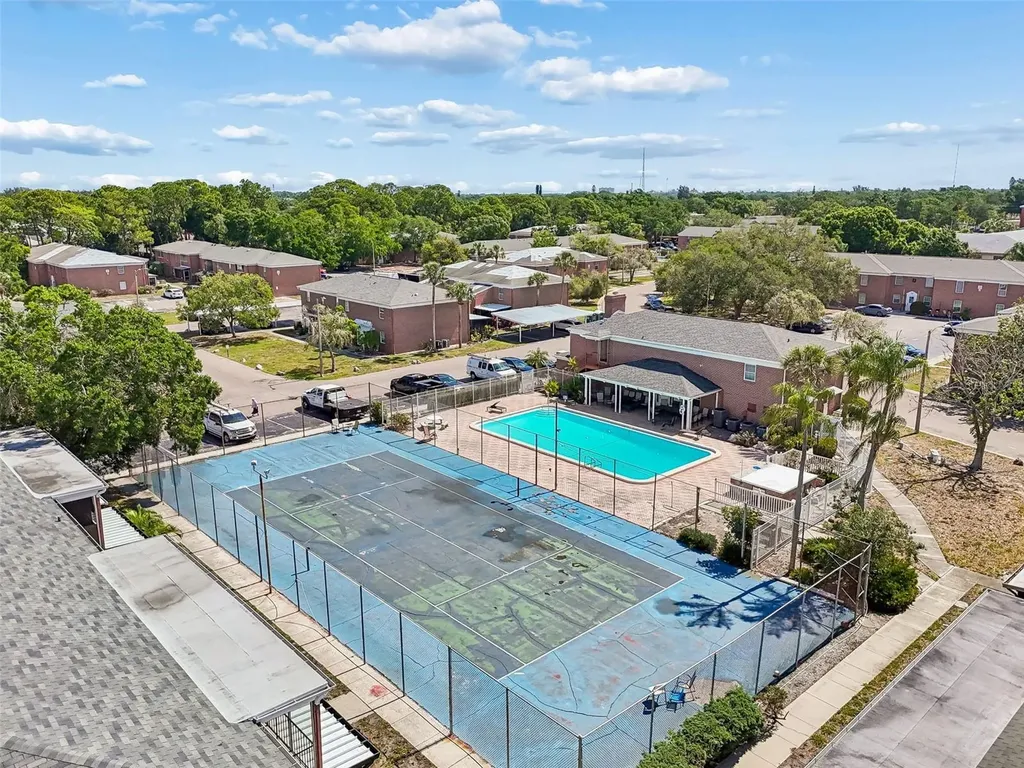 8460 13th Street N St Petersburg FL 33702