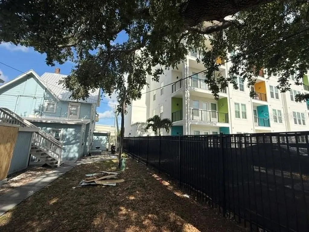 1425 14th Street W Bradenton FL 34205