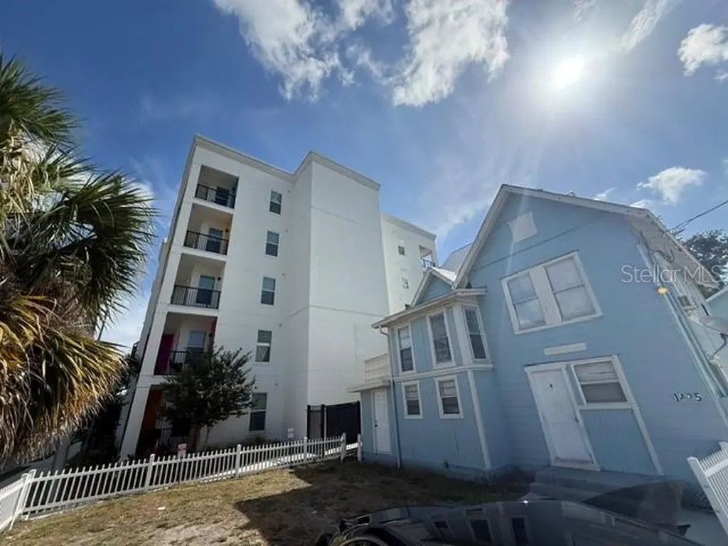 1425 14th Street W Bradenton FL 34205