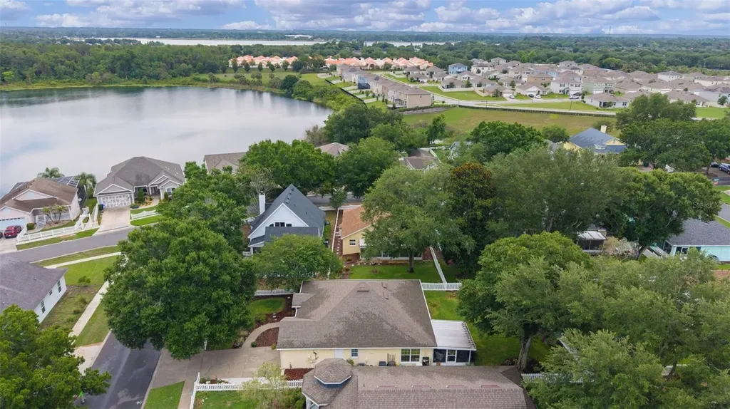 1622 Laurel Way Tavares FL 32778