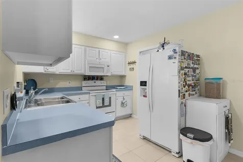 1622 Laurel Way Tavares FL 32778