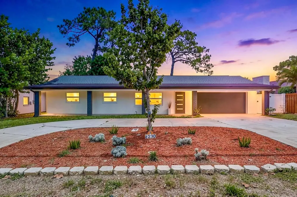 1290 Michigan Boulevard Dunedin FL 34698