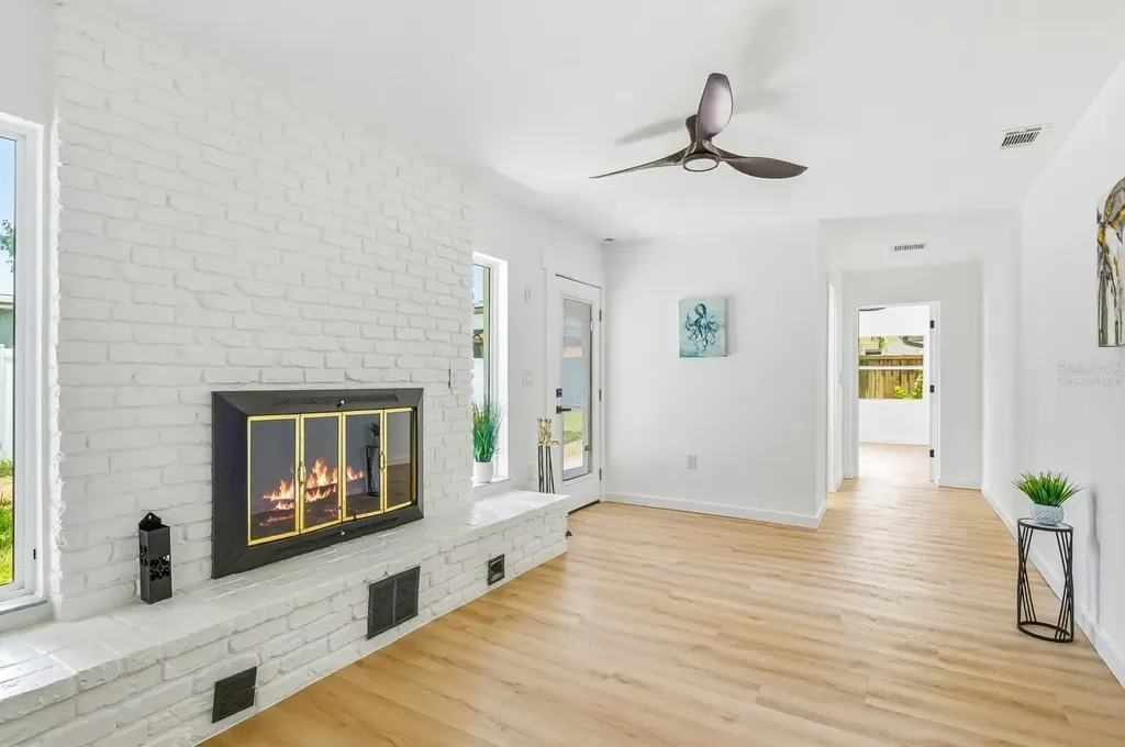 1290 Michigan Boulevard Dunedin FL 34698