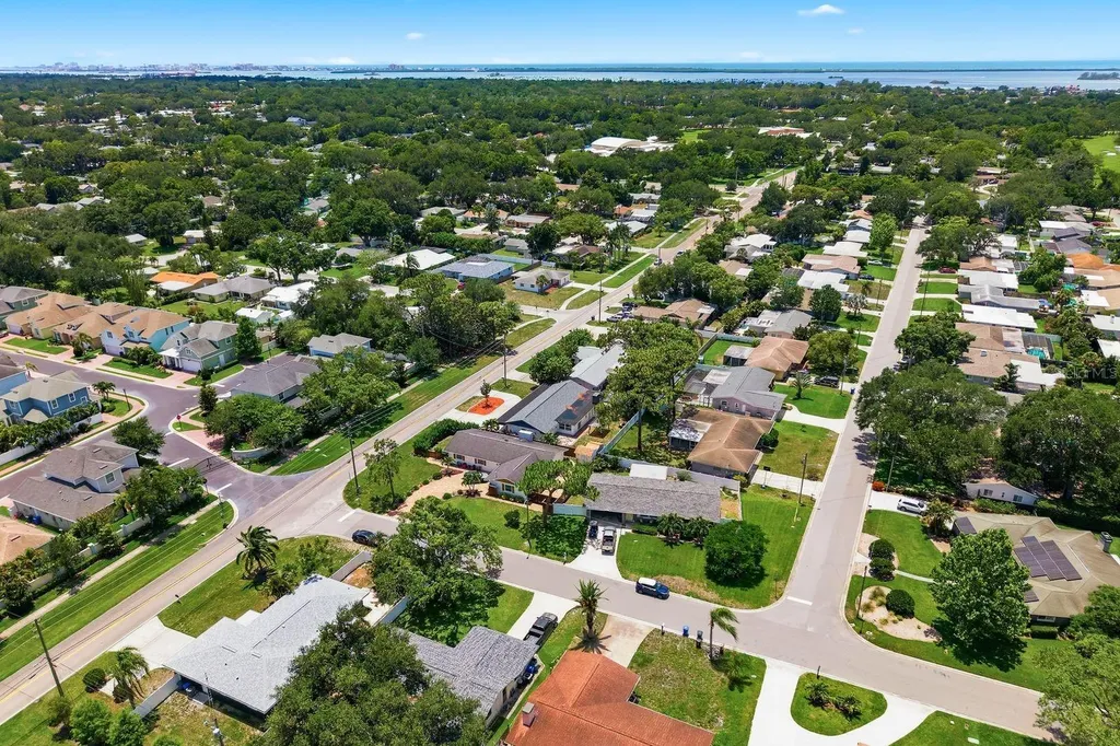 1290 Michigan Boulevard Dunedin FL 34698
