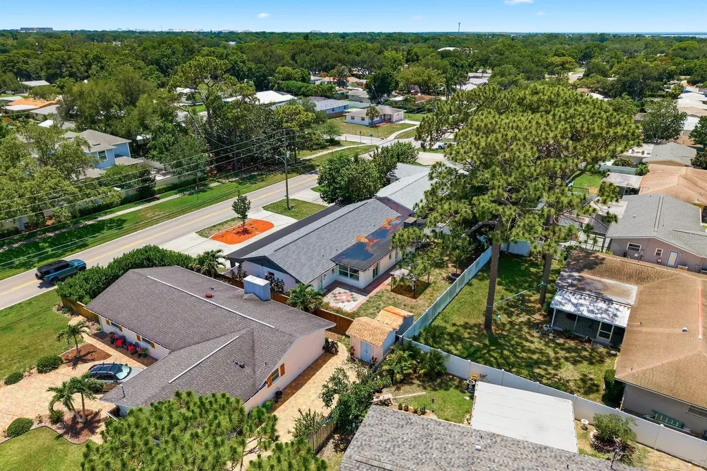1290 Michigan Boulevard Dunedin FL 34698