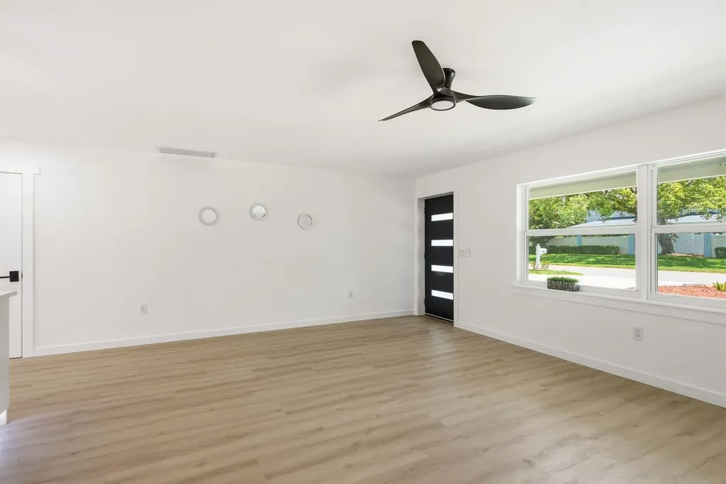 1290 Michigan Boulevard Dunedin FL 34698