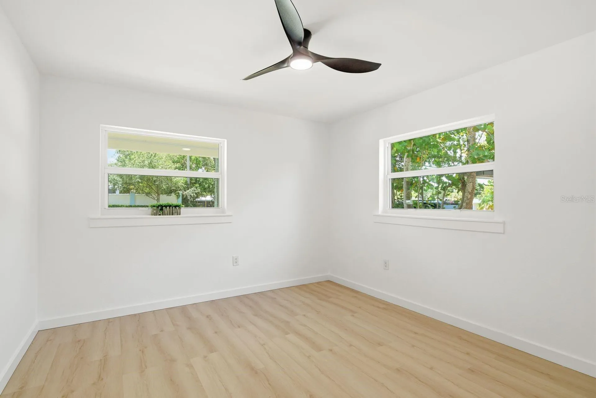 1290 Michigan Boulevard Dunedin FL 34698
