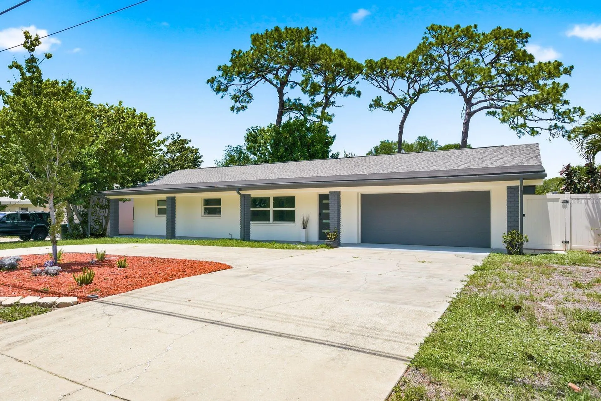 1290 Michigan Boulevard Dunedin FL 34698