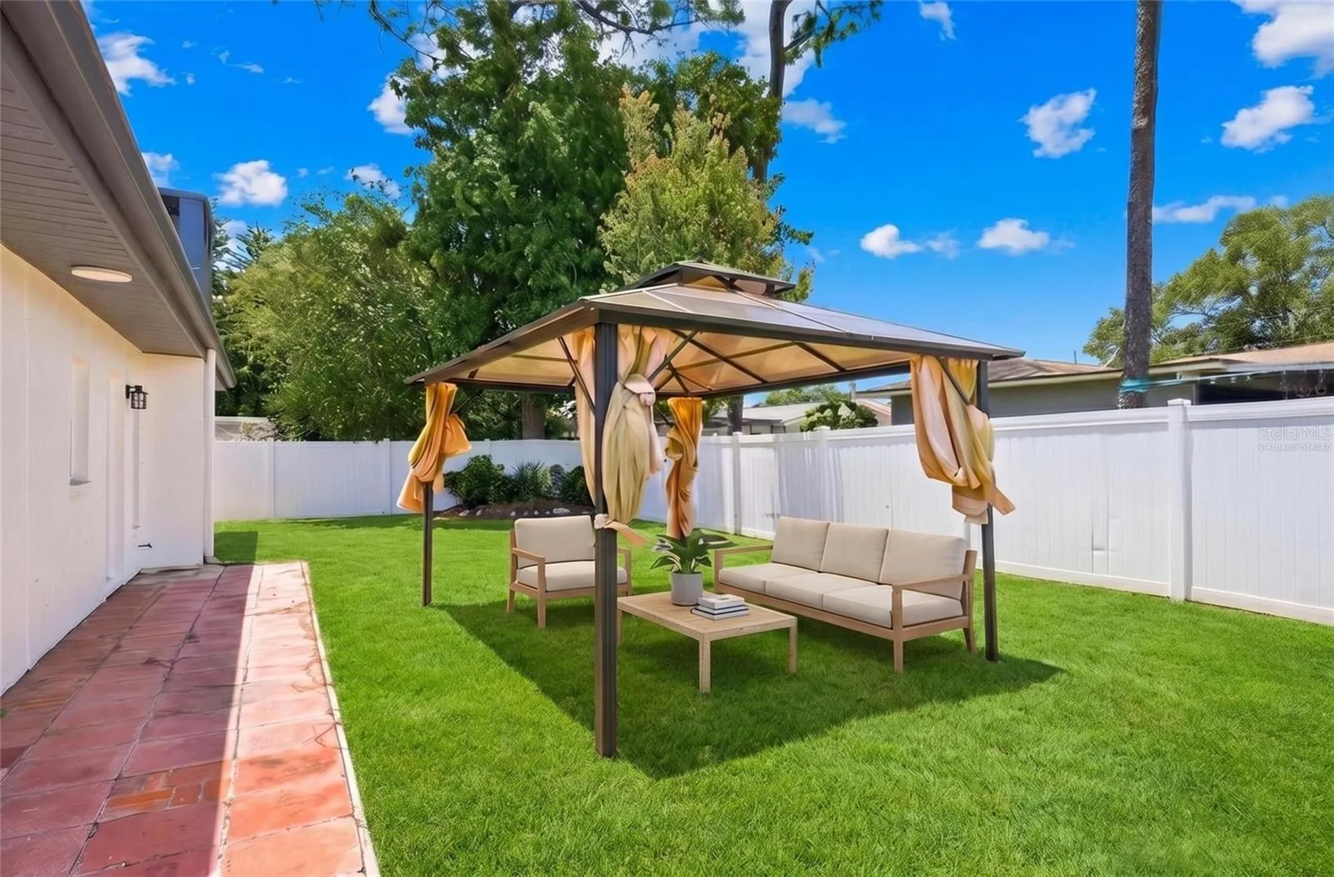 1290 Michigan Boulevard Dunedin FL 34698