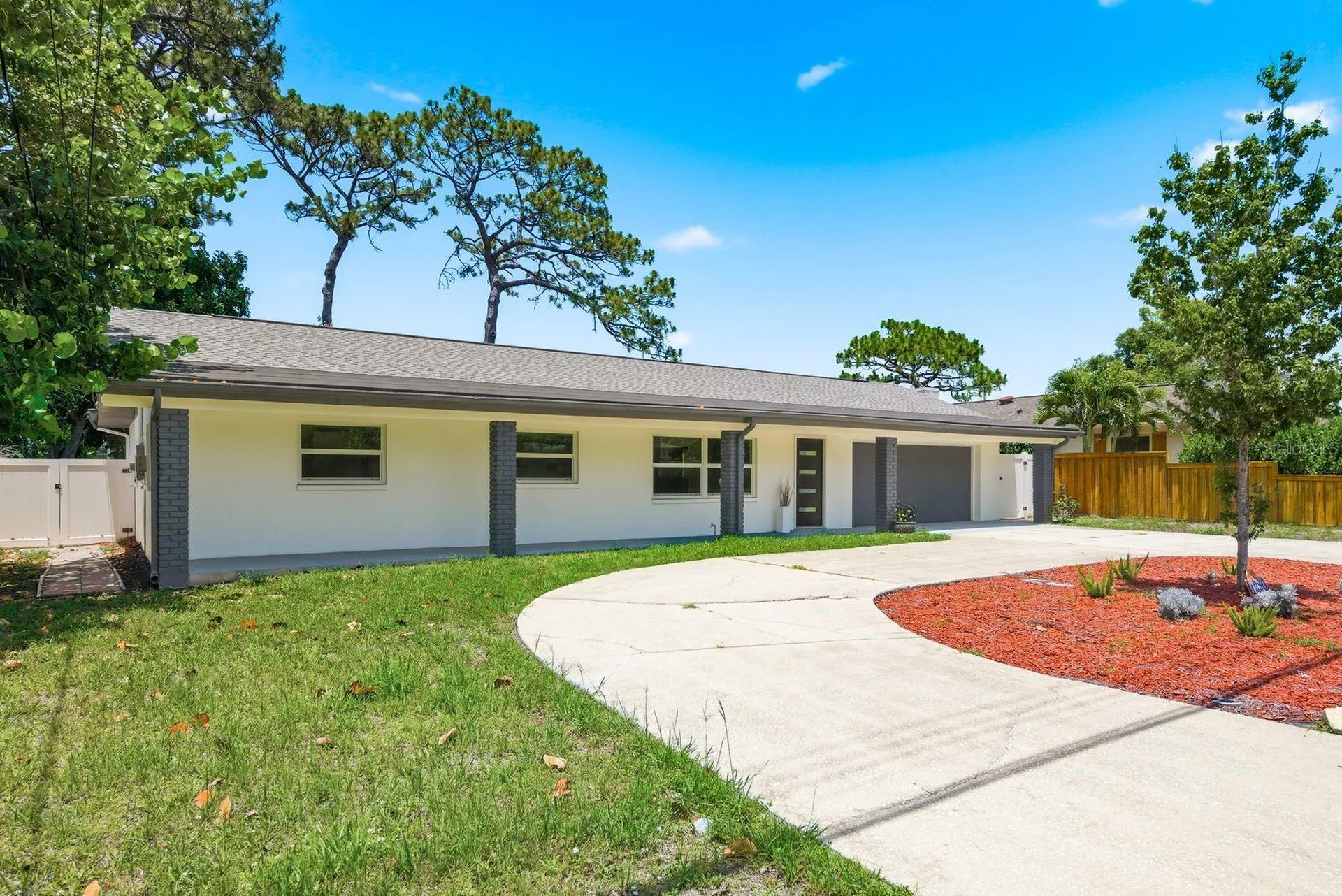 1290 Michigan Boulevard Dunedin FL 34698