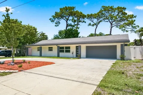 1290 Michigan Boulevard Dunedin FL 34698