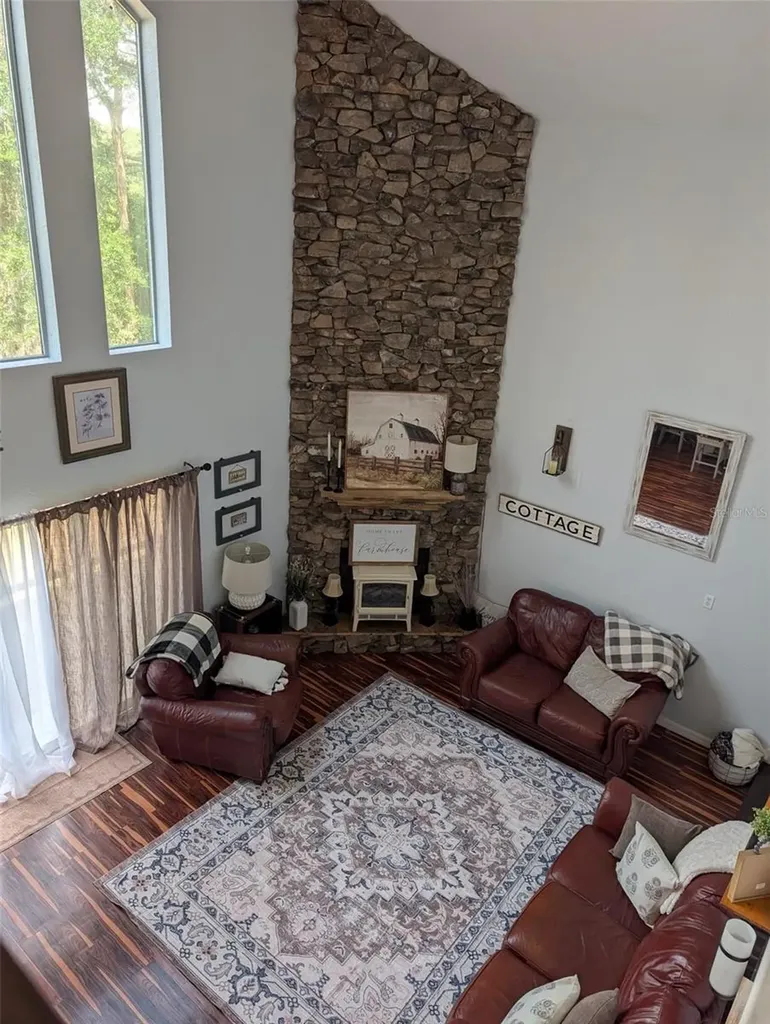 7083 SE 166th Avenue Ocklawaha FL 32179