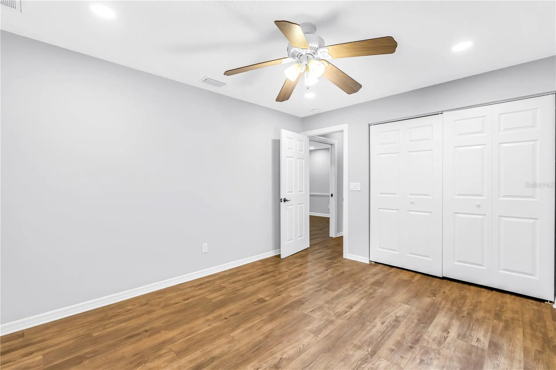 12399 Oaks Lane Seminole FL 33772
