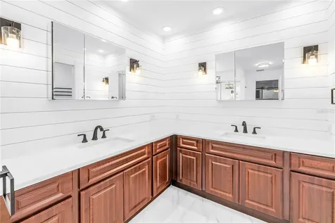 12399 Oaks Lane Seminole FL 33772