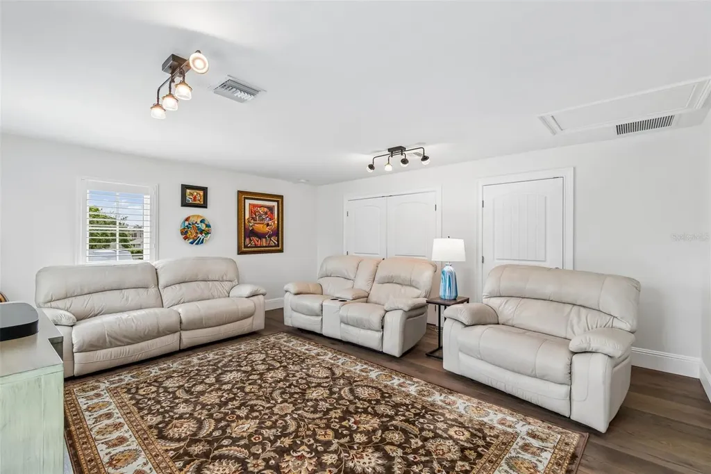 2261 Mulbry Drive Winter Park FL 32789