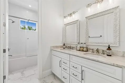 2261 Mulbry Drive Winter Park FL 32789