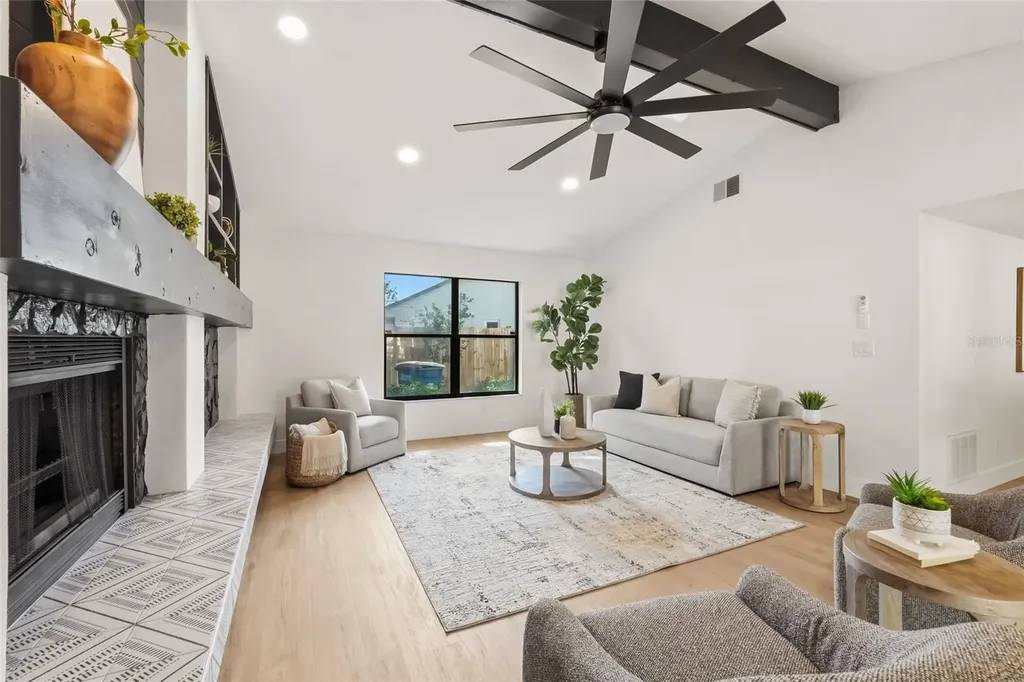 2700 Sedgefield Court E Clearwater FL 33761